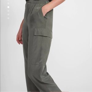NWT Theory Cargo Pants - Medium